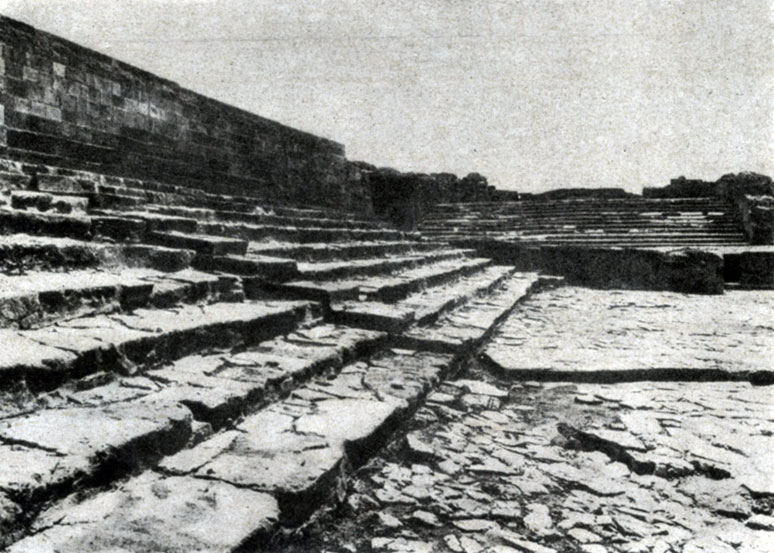 103 а. Дворец в Фесте (Крит). Лестница. Середина 2 тысячелетия до н. э.