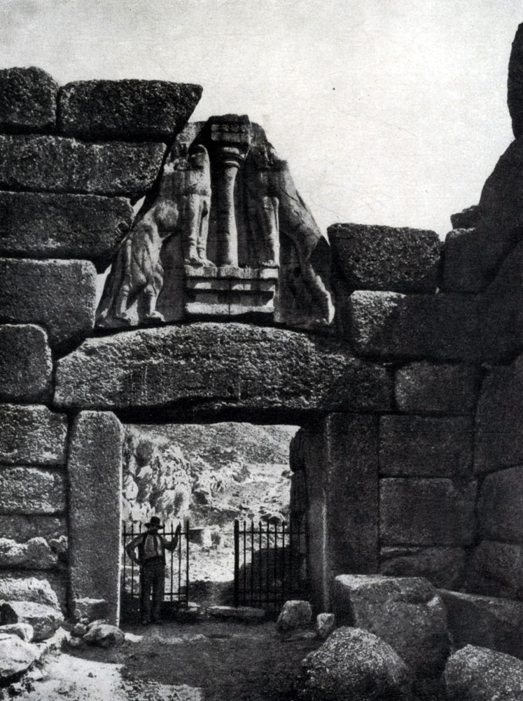111. Львиные ворота в Микенах. 14 в. до н. э.