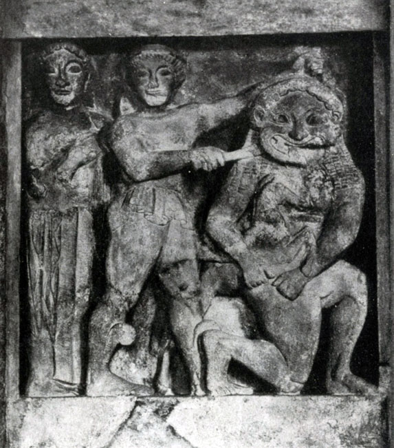 120 6. Персей, убивающий Медузу. Метопа храма «С» в Селинунте. 7—6 вв. до н. э. Известняк. Палермо. Национальный музей.