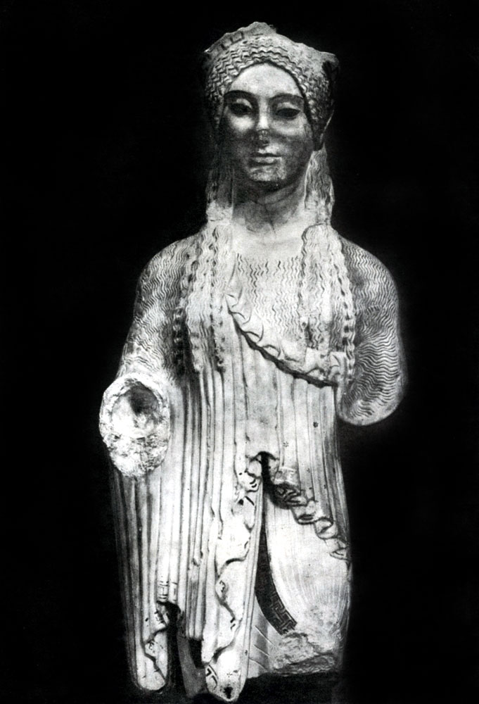 125. Кора с Акрополя в Афинах. Мрамор. Конец 6 в. до н. э. Афины. Музей Акрополя. 
