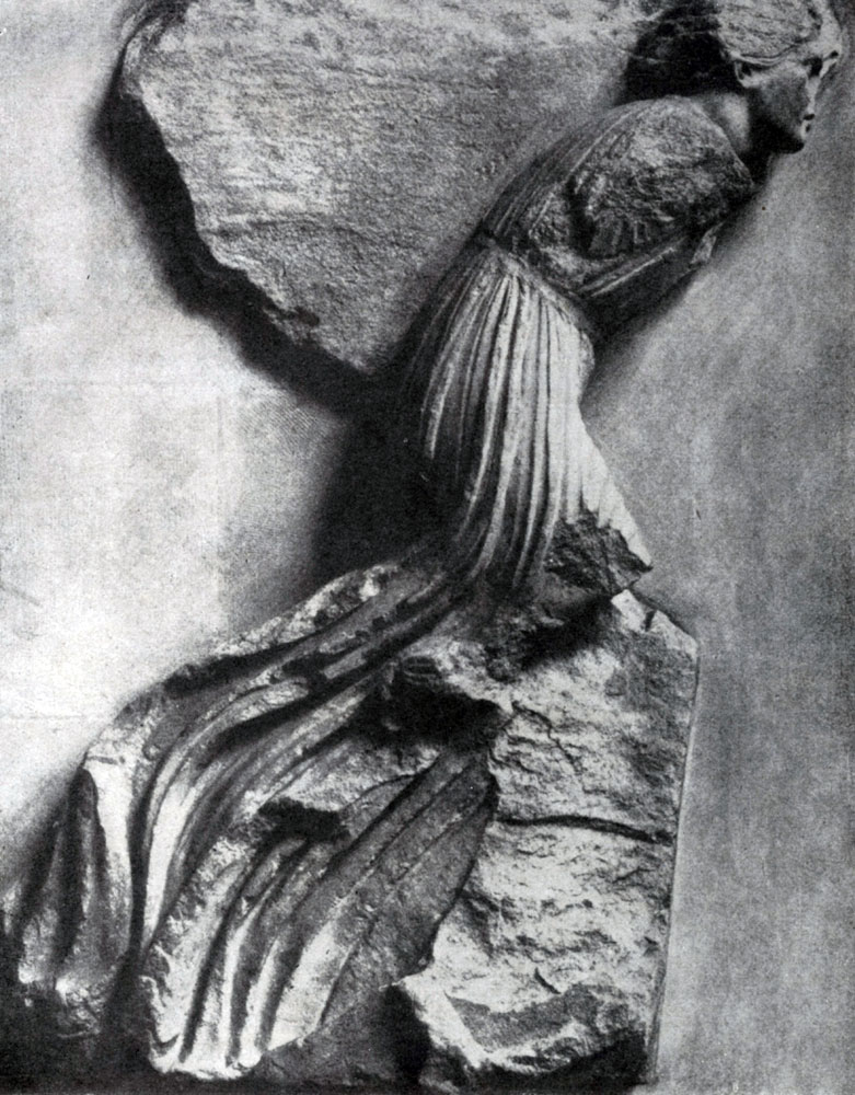 202. Скопас. Возничий. Фрагмент фриза Галикарнасского Мавзолея. Мрамор. Около 350 г. до н. э. Лондон. Британский музей. 