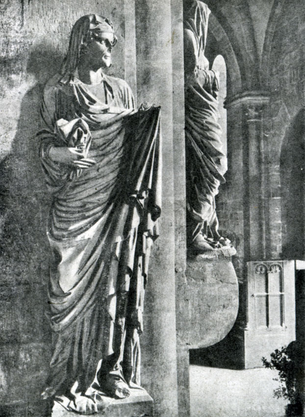 267  а. Собор св. Петра и св. Георгия в Бамберге. Фрагмент интерьера со статуями Елизаветы и Марии. 1230-1240 гг.