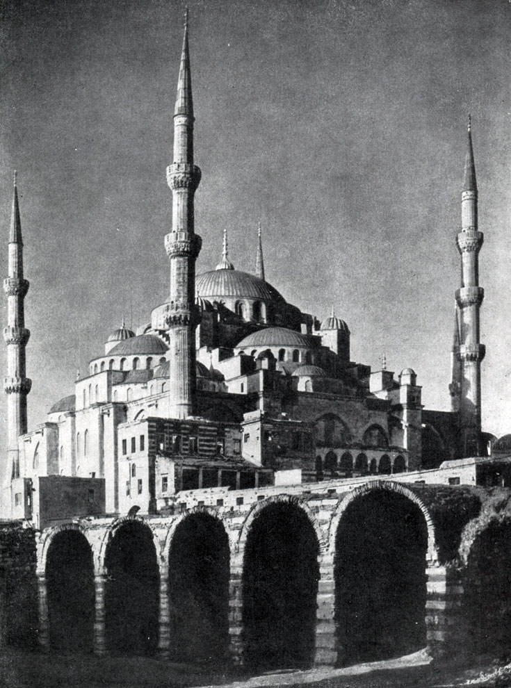  37. Мехмед Ага. Мечеть Ахмедие в Стамбуле. 1609-1614 гг. Вид в востока. 