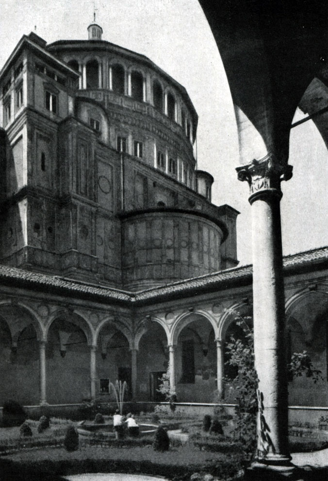 илл.116 Браманте. Церковь Санта Мария делле Грацие в Милане. 1492-1497 гг. Вид с северо-востока.