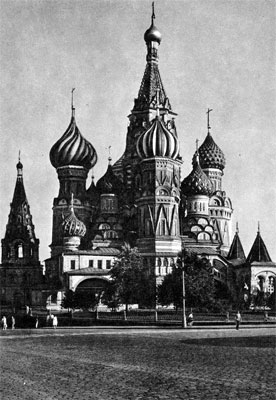 Покровский собор в Москве (Храм Василия Блаженного). 1554-1560