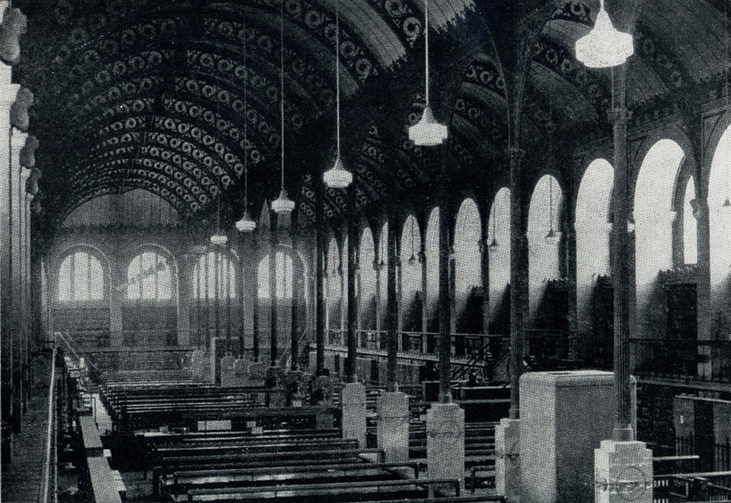 Анри Лабруст. Библиотека св. Женевьевы в Париже. 1843—1850 гг. Внутренний вид.
