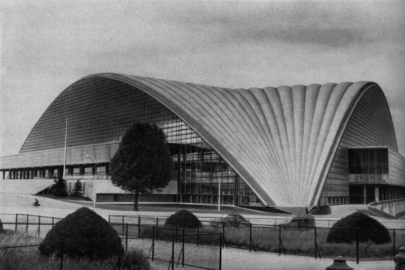 Бернар 3ерфюс, Камело, Ж. де Майи. Здание Национального центра промышленности и техники в Париже. 1958 г.