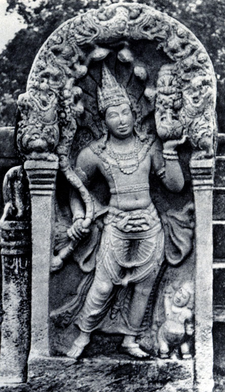 Рис. 40. Страж врат Нагараджа из Ратанапасады в Анурадхапуре. VIII в.
