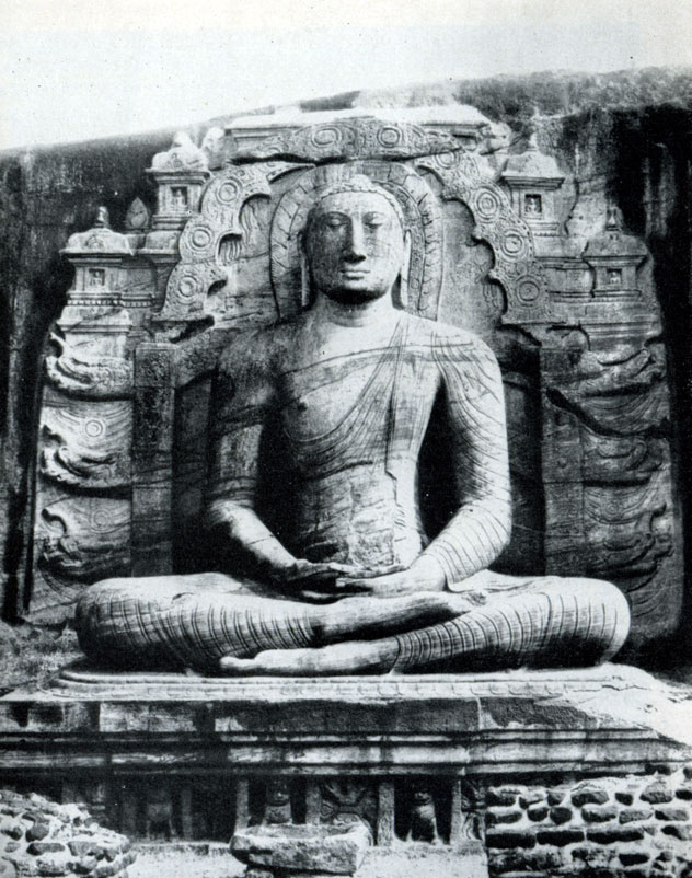 Рис. 51. Статуя Будды. Галвихара в Полоннаруве. XII в.