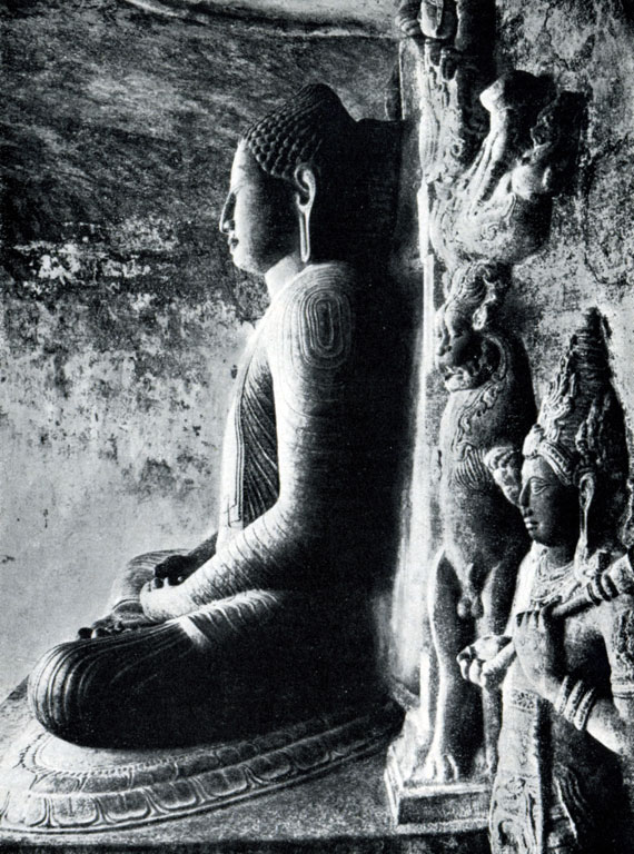 Рис. 52. Статуя Будды. Пещера в Галвихаре в Полоннаруве. XIIв