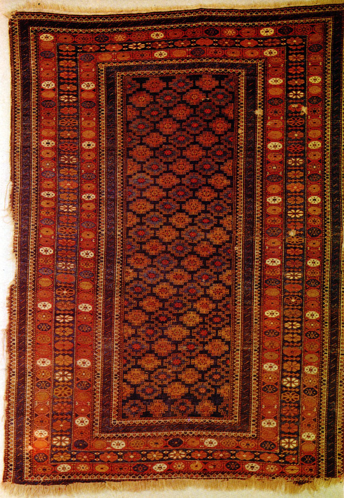 Table. 6. 'Alchagyul chichi', Kuba group, XIX-th century. Baku.   Azerbaijanian Museum  of Art of Carpet-making