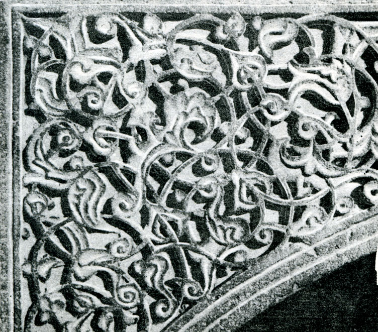 Fig. 50. Portal of Shirvanshah Palace, decorated with 'Islimi bendlik' composition. Baku, XV century