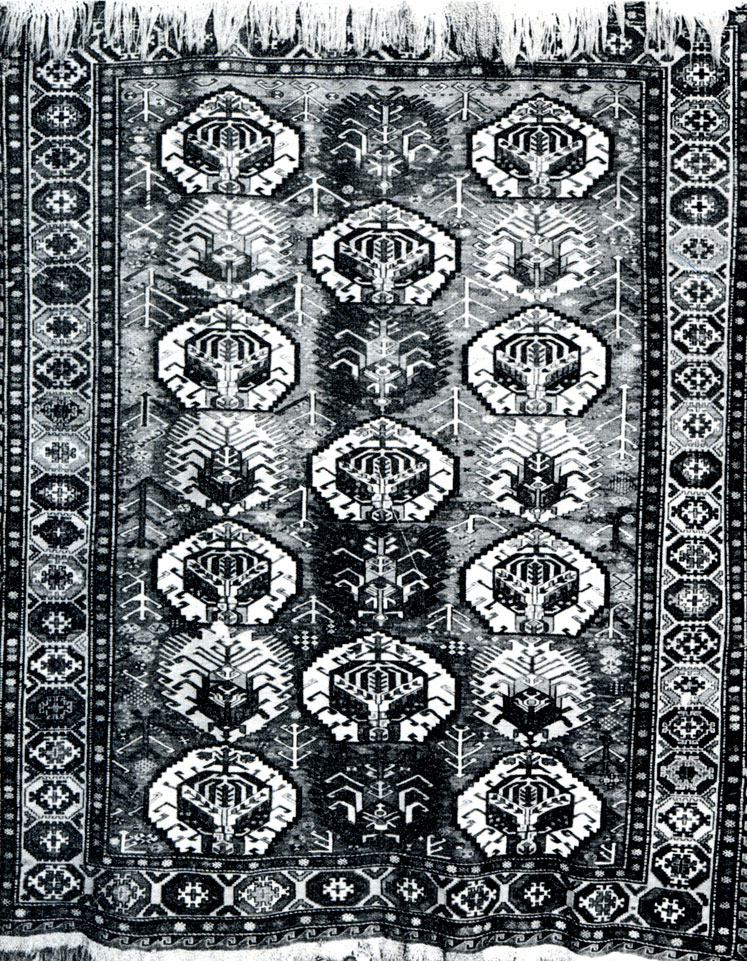 Fig. 132. 'Sumakh' carpet. Kuba group of carpets. First half of the XIX century. London, Victoria and Albert Museum. Inv. N 1955