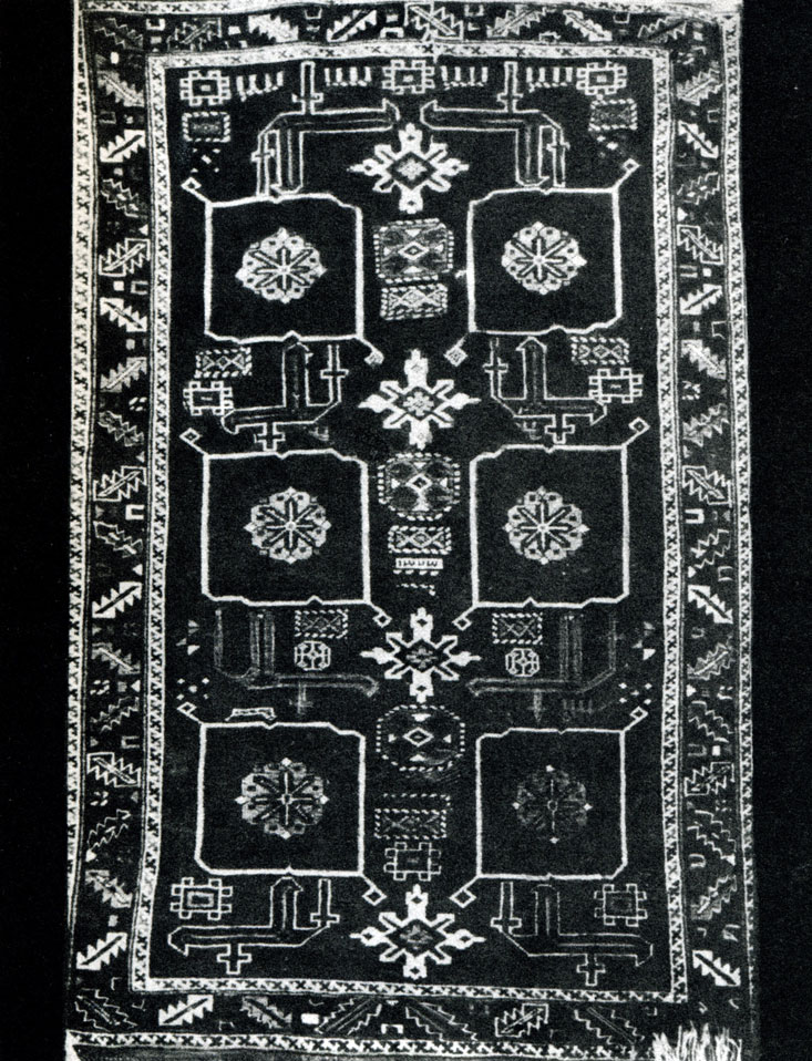 Fig. 134. 'Garagashly' carpet. Kuba group. Made in 1905